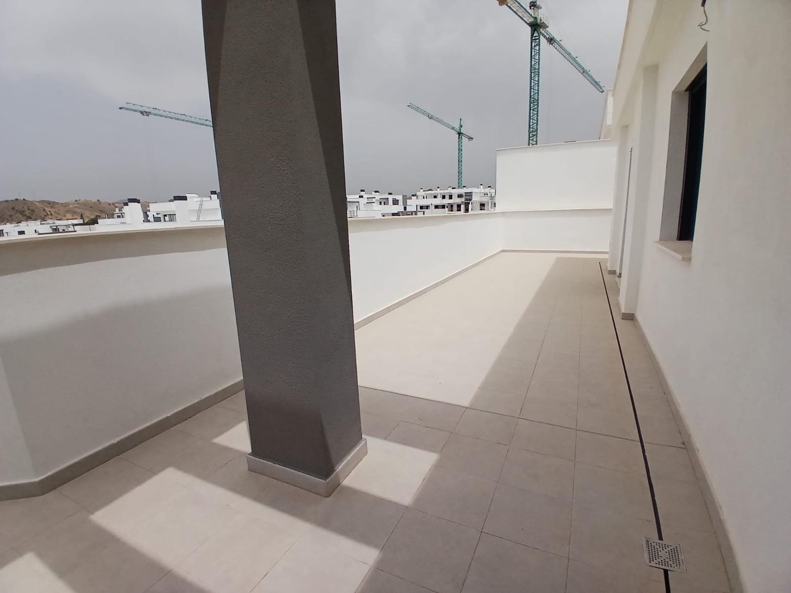 3 sypialnia Mieszkanie na sprzedaż w Puerto de la Torre z basenem garażem - 550 000 € (Ref: 9990822)