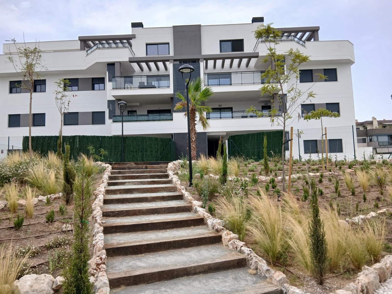 3 sypialnia Mieszkanie na sprzedaż w Puerto de la Torre z basenem garażem - 550 000 € (Ref: 9990822)