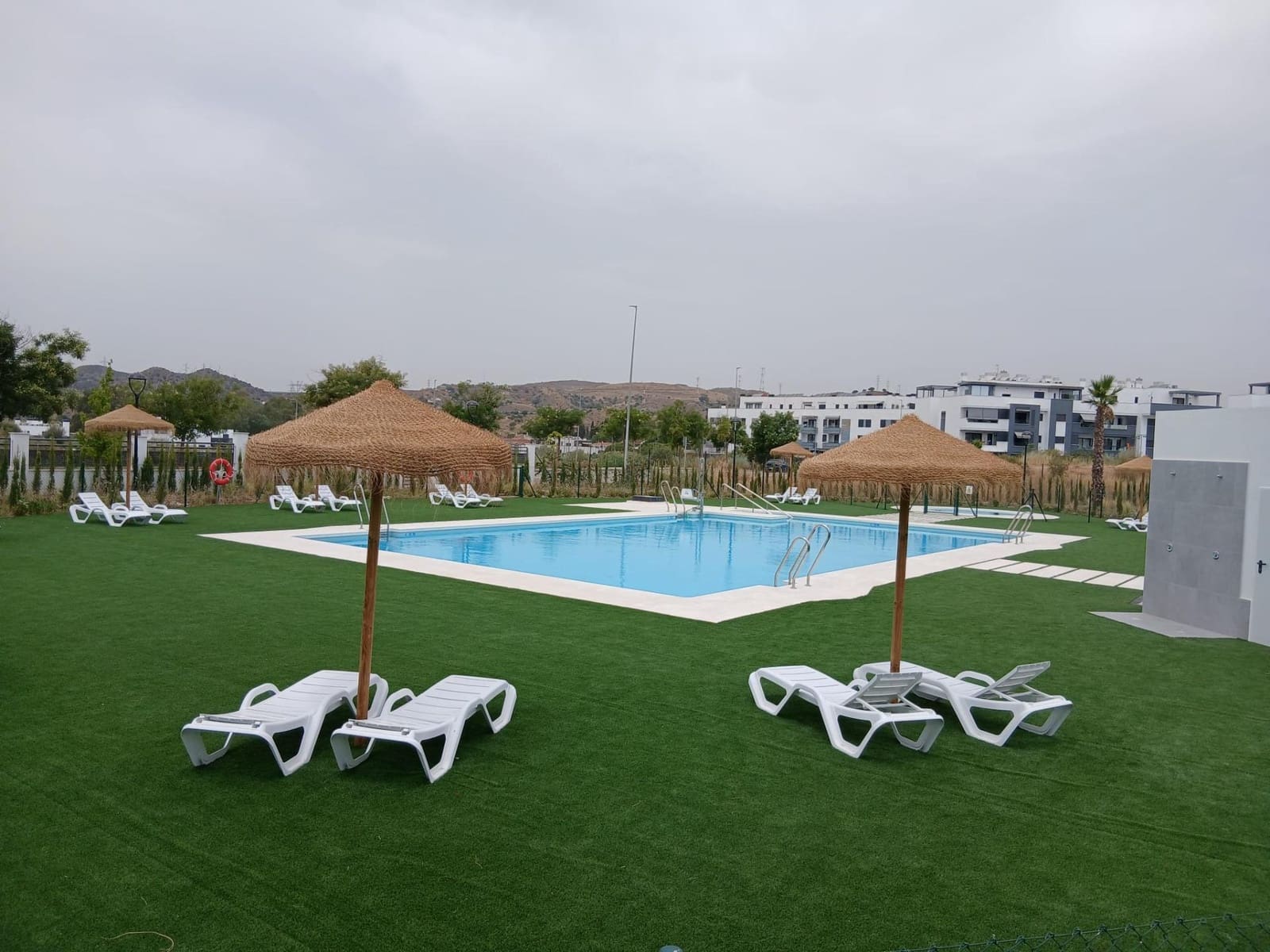 3 sypialnia Mieszkanie na sprzedaż w Puerto de la Torre z basenem garażem - 550 000 € (Ref: 9990822)