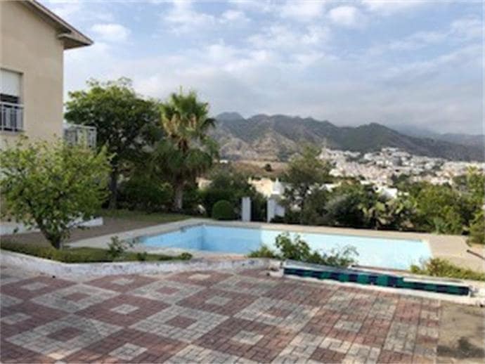 6 camera da letto Villa in vendita in Nerja con piscina - 690.000 € (Rif: 5852030)