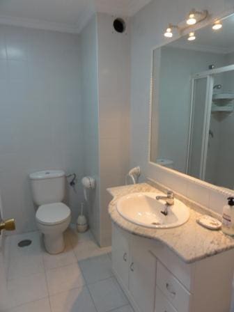 2 slaapkamer Flat te huur in Nerja met zwembad - € 1.500 (Ref: 6132064)
