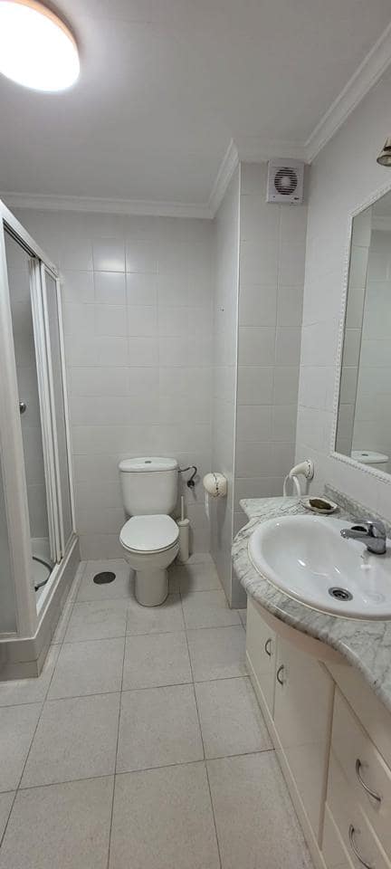 2 slaapkamer Flat te huur in Nerja met zwembad - € 1.500 (Ref: 6132064)