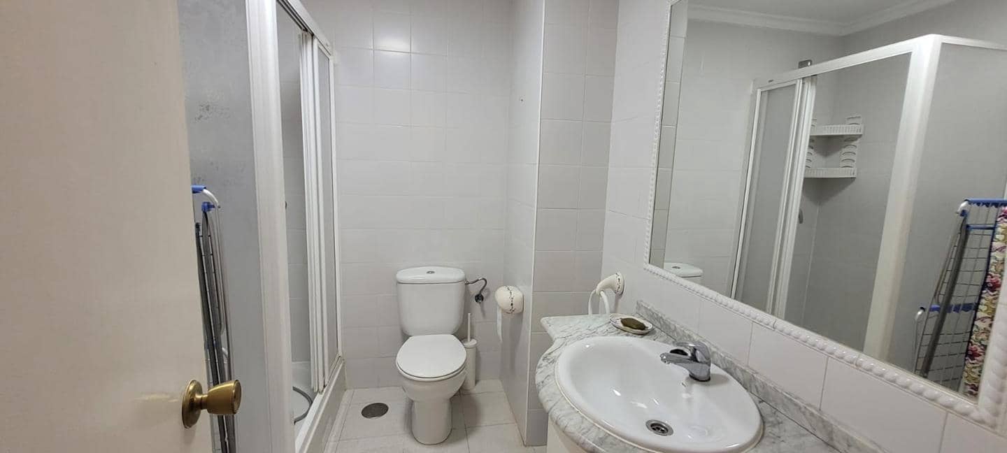 2 slaapkamer Flat te huur in Nerja met zwembad - € 1.500 (Ref: 6132064)