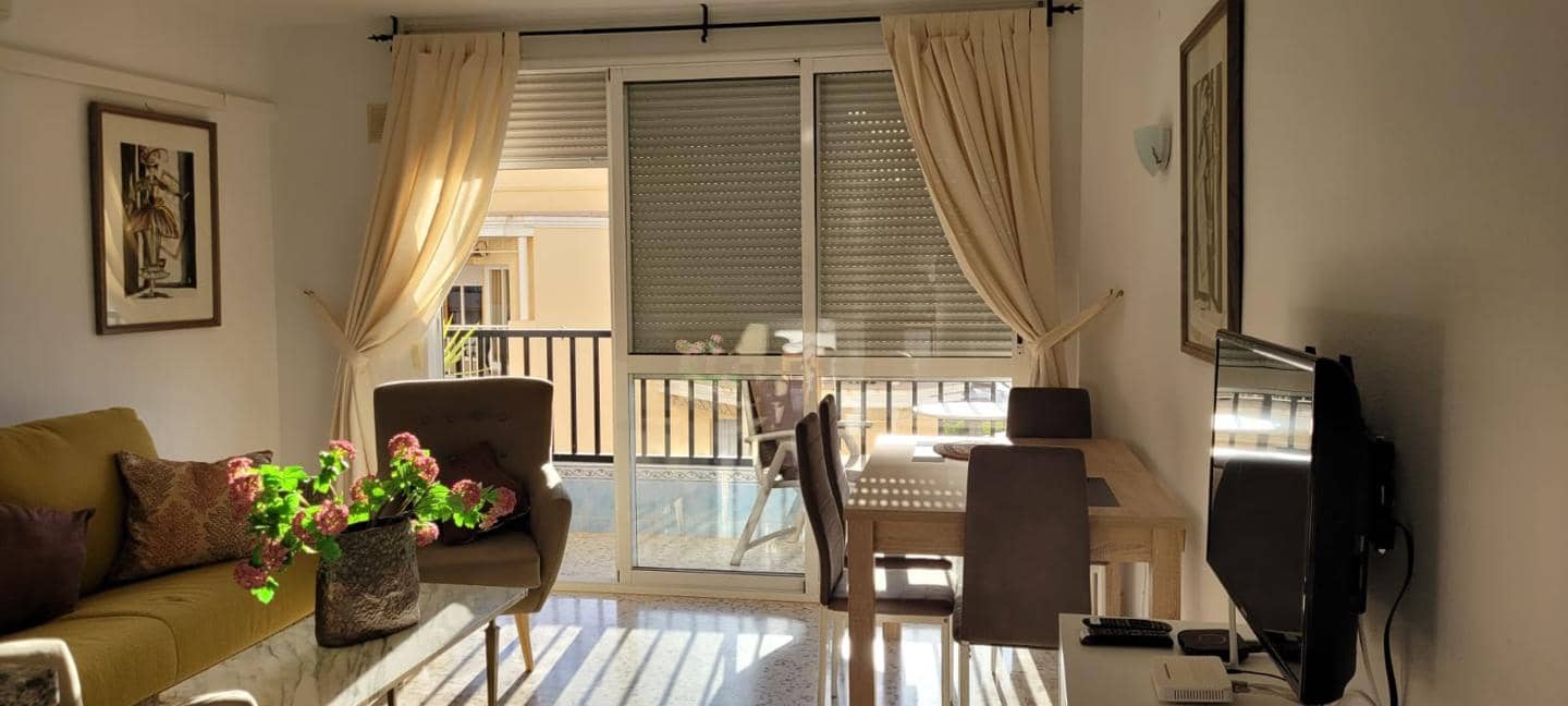 2 slaapkamer Flat te huur in Nerja met zwembad - € 1.500 (Ref: 6132064)