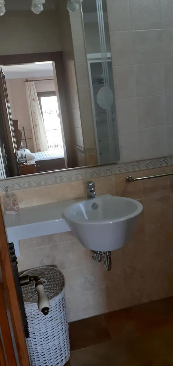 5 bedroom Villa for sale in Frigiliana with pool garage - € 850,000 (Ref: 6389625)