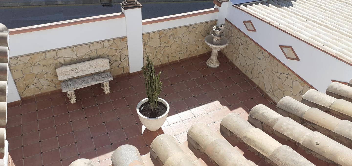 5 bedroom Villa for sale in Frigiliana with pool garage - € 850,000 (Ref: 6389625)