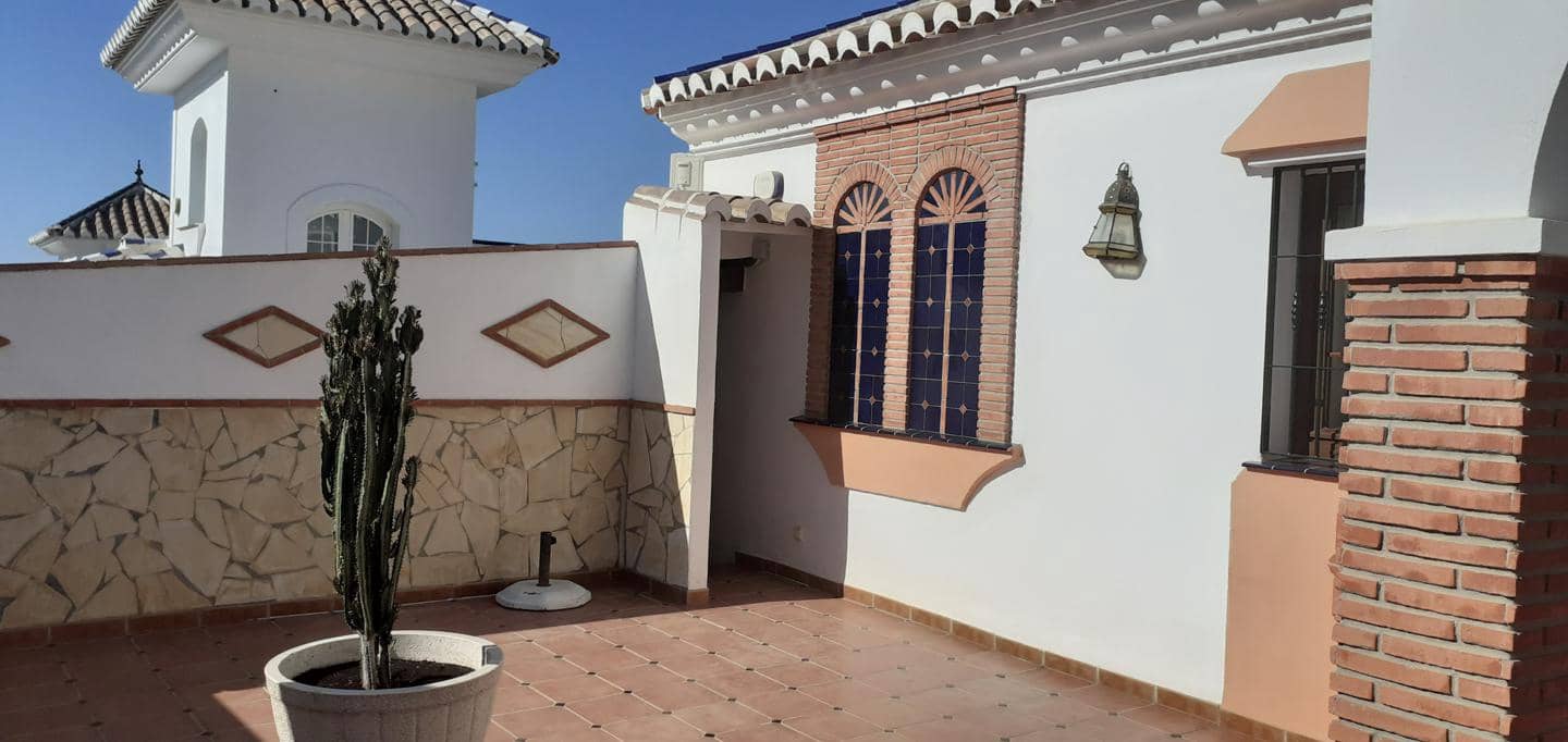 5 bedroom Villa for sale in Frigiliana with pool garage - € 850,000 (Ref: 6389625)