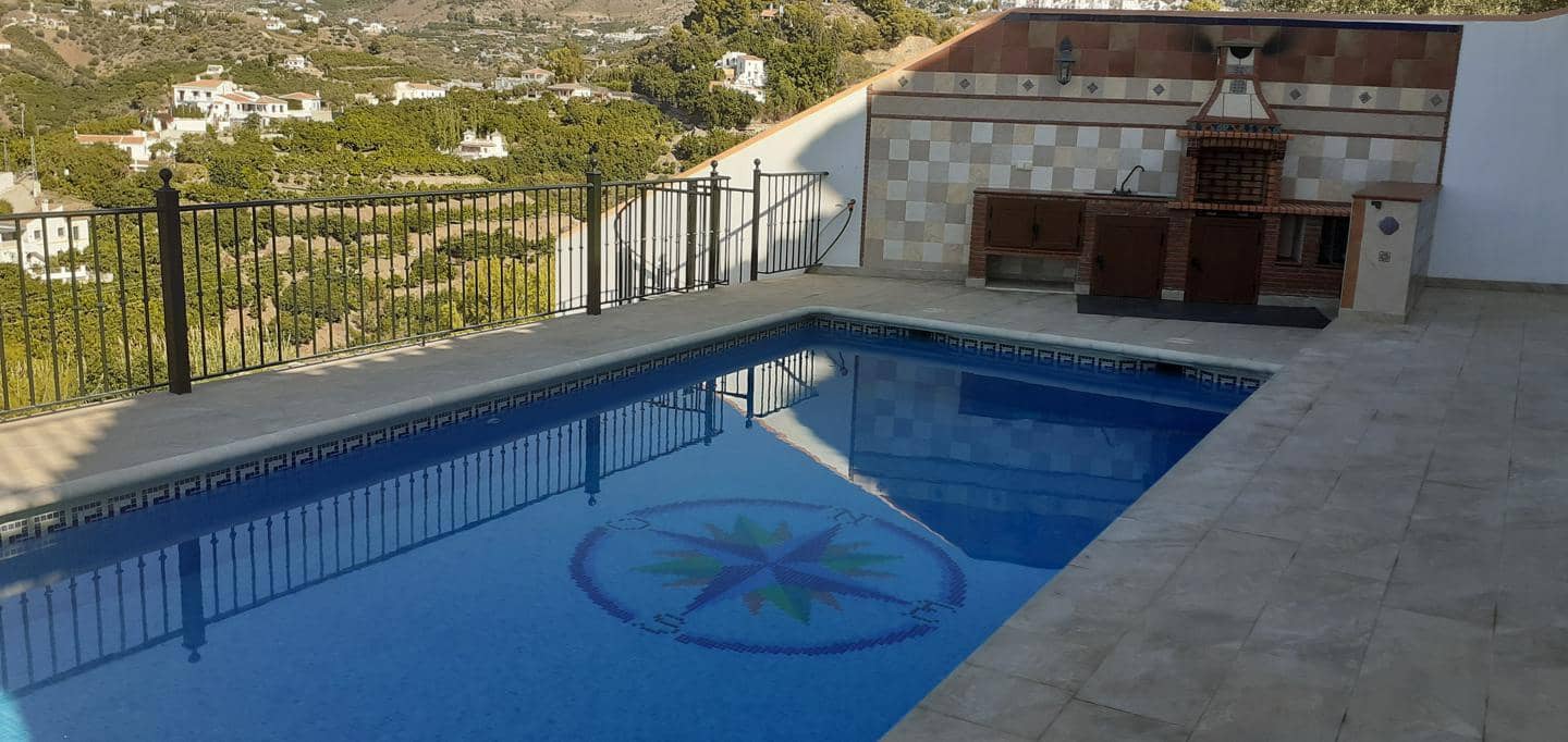5 bedroom Villa for sale in Frigiliana with pool garage - € 850,000 (Ref: 6389625)