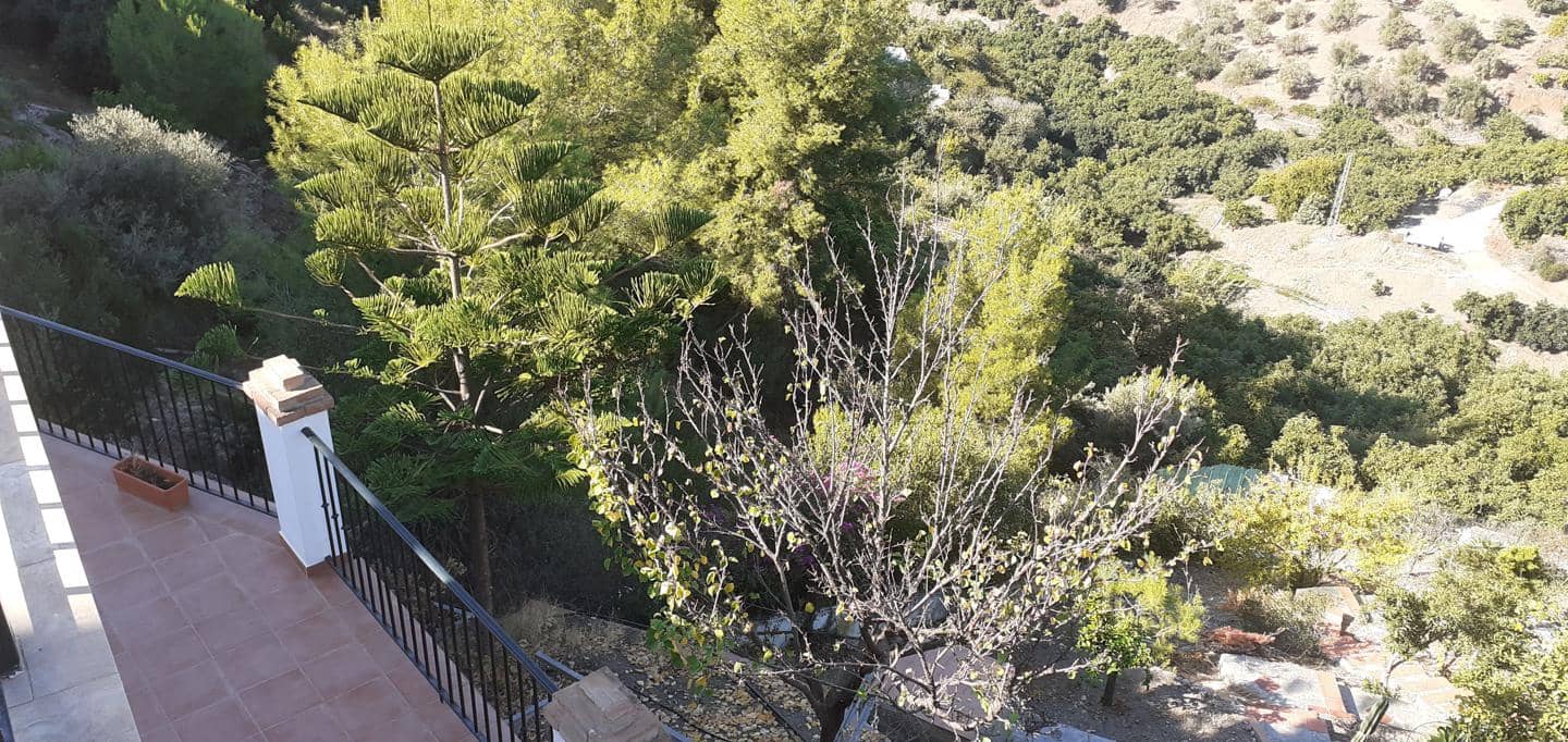 5 bedroom Villa for sale in Frigiliana with pool garage - € 850,000 (Ref: 6389625)