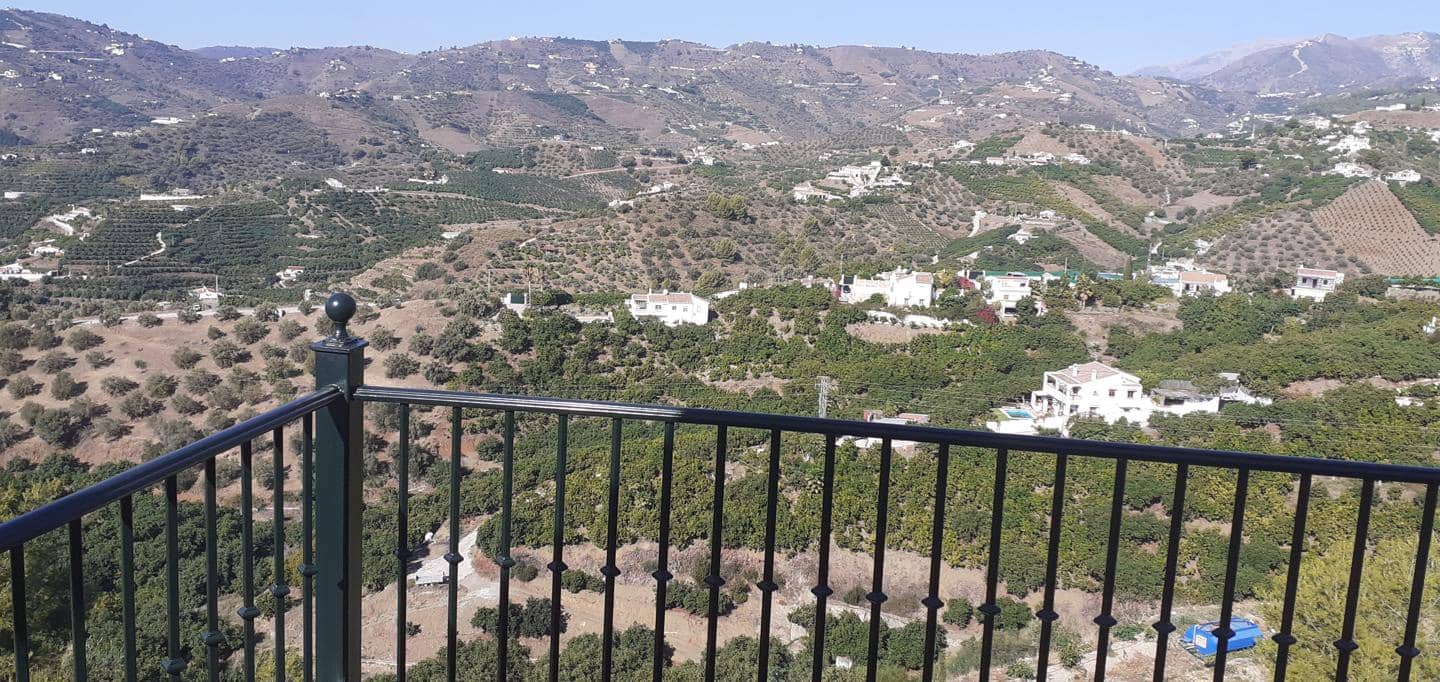 5 bedroom Villa for sale in Frigiliana with pool garage - € 850,000 (Ref: 6389625)