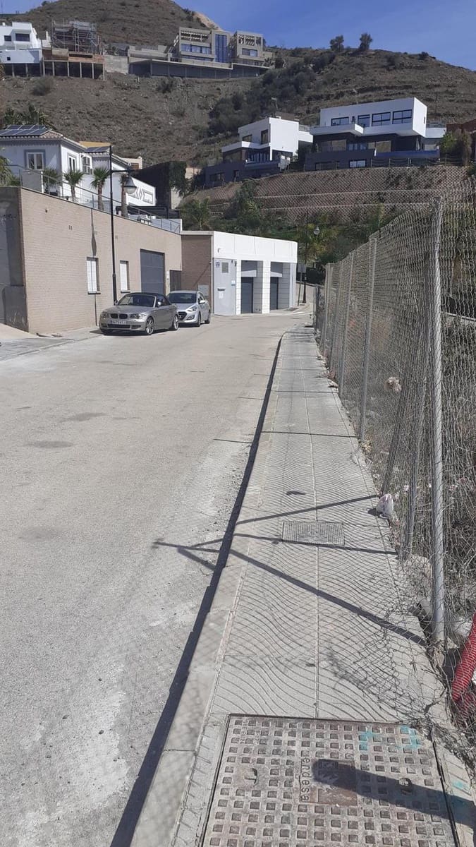 Grunde uden byggetilladelser til salg i Torrox-Costa - € 135.000 (Ref: 7469169)