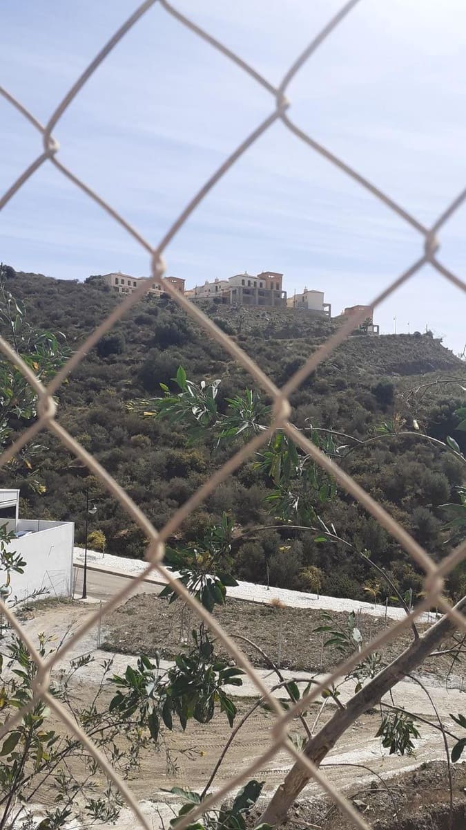 Grunde uden byggetilladelser til salg i Torrox-Costa - € 135.000 (Ref: 7469169)