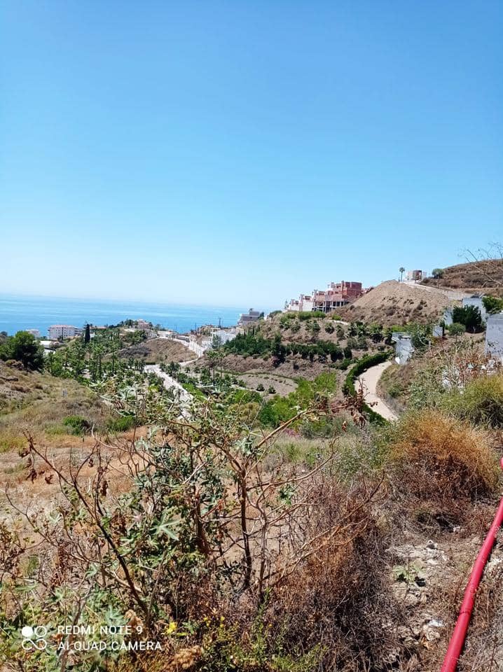 Grunde uden byggetilladelser til salg i Torrox-Costa - € 135.000 (Ref: 7469169)