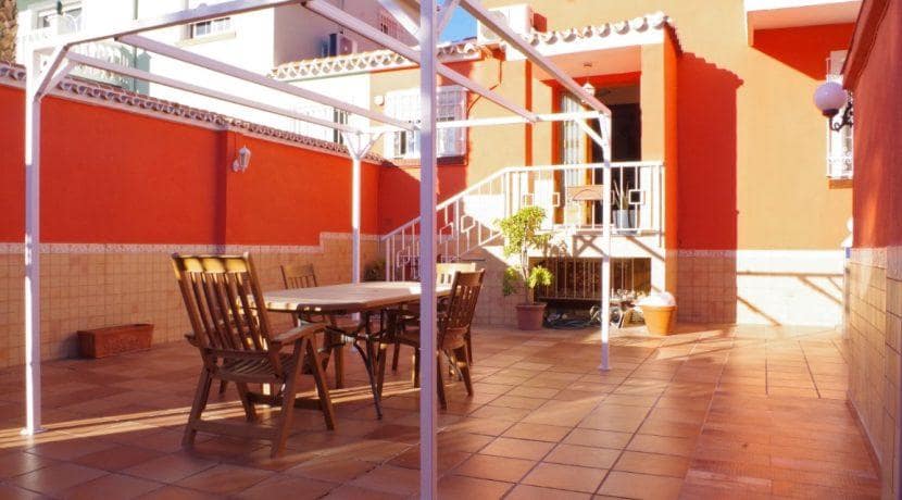 4 chambre Villa/Maison à vendre à Torrox-Costa avec garage - 390 000 € (Ref: 7576551)