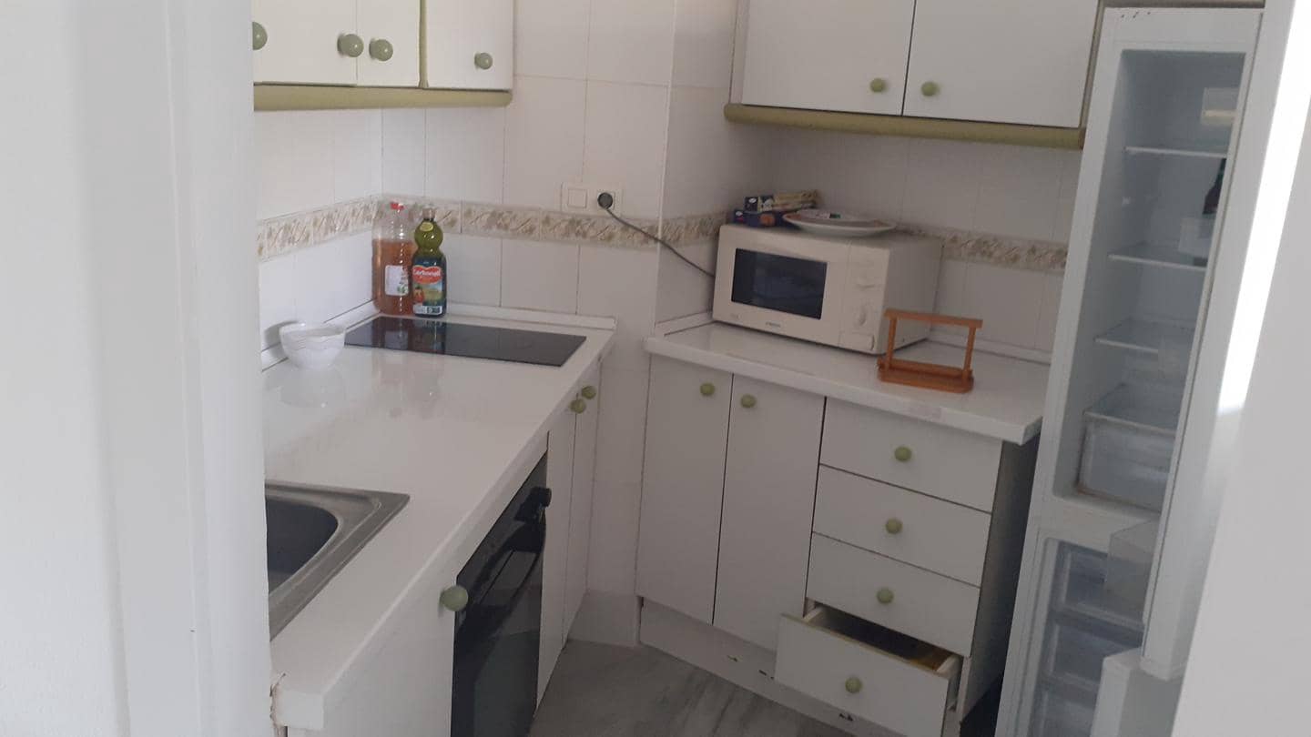 2 soverom Leilighet til leie i Torrox-Costa med garasje - € 800 (Ref: 7778019)