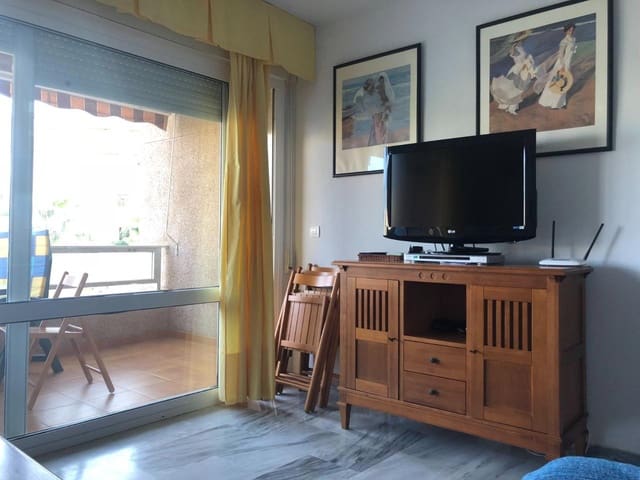 2 soverom Leilighet til leie i Centro Internacional, Torrox med garasje - € 800 (Ref: 7778019)