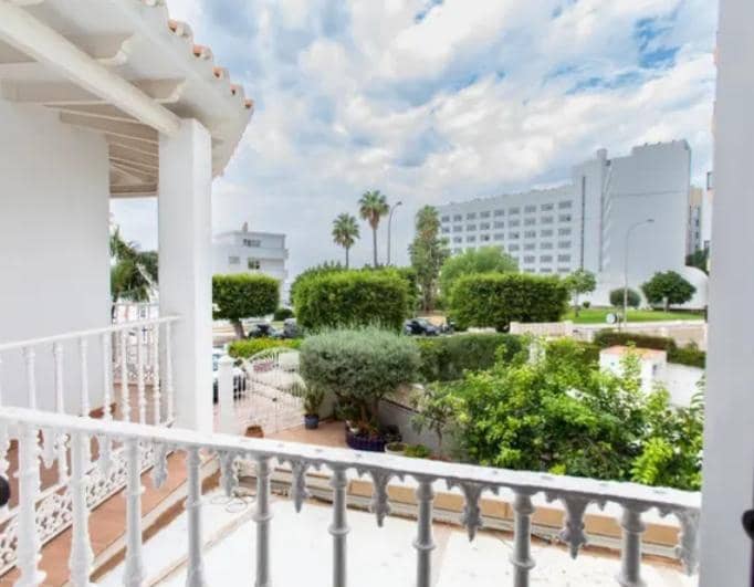 3 soveværelse Villa til salg i Nerja - € 749.000 (Ref: 7863702)