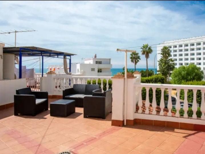 3 soveværelse Villa til salg i Nerja - € 749.000 (Ref: 7863702)