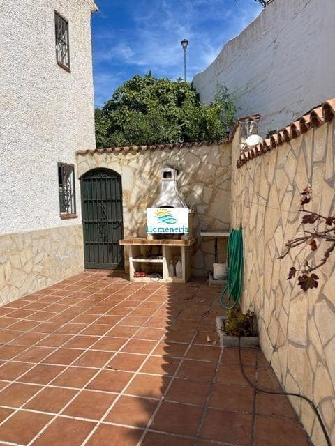 3 camera da letto Villa in vendita in Nerja con piscina garage - 450.000 € (Rif: 8028934)