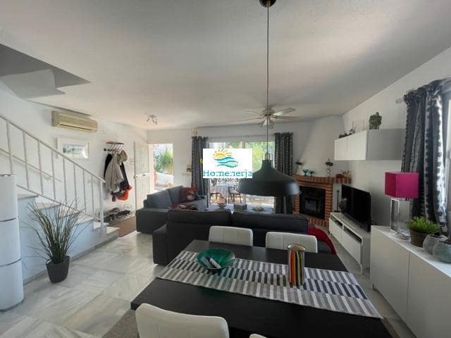 3 camera da letto Villa in vendita in Nerja con piscina garage - 450.000 € (Rif: 8028934)