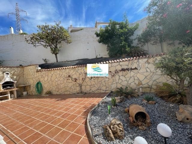 3 camera da letto Villa in vendita in Nerja con piscina garage - 450.000 € (Rif: 8028934)