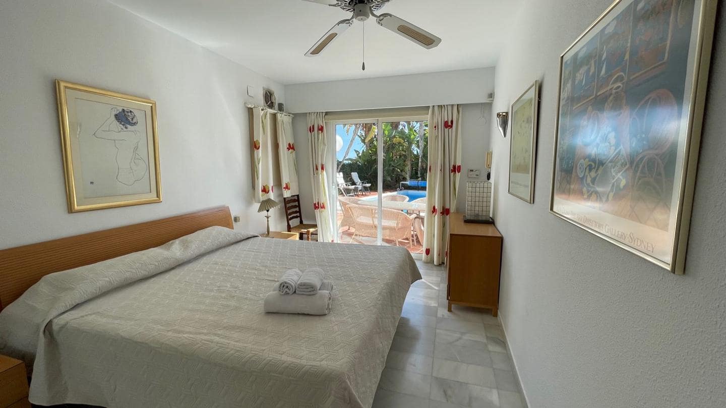 4 chambre Villa/Maison à vendre à Nerja avec piscine - 699 000 € (Ref: 8037567)