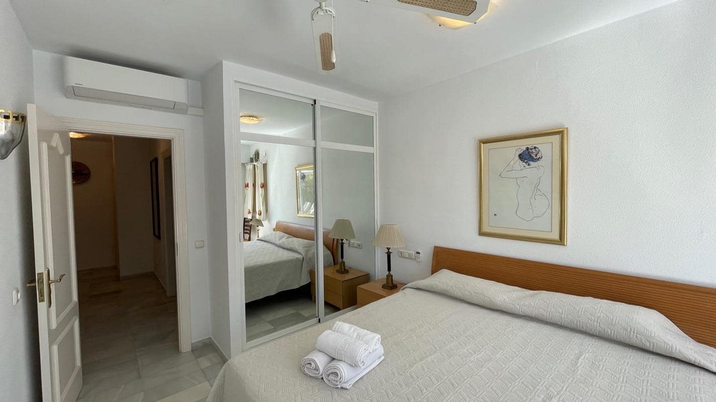 4 chambre Villa/Maison à vendre à Nerja avec piscine - 699 000 € (Ref: 8037567)