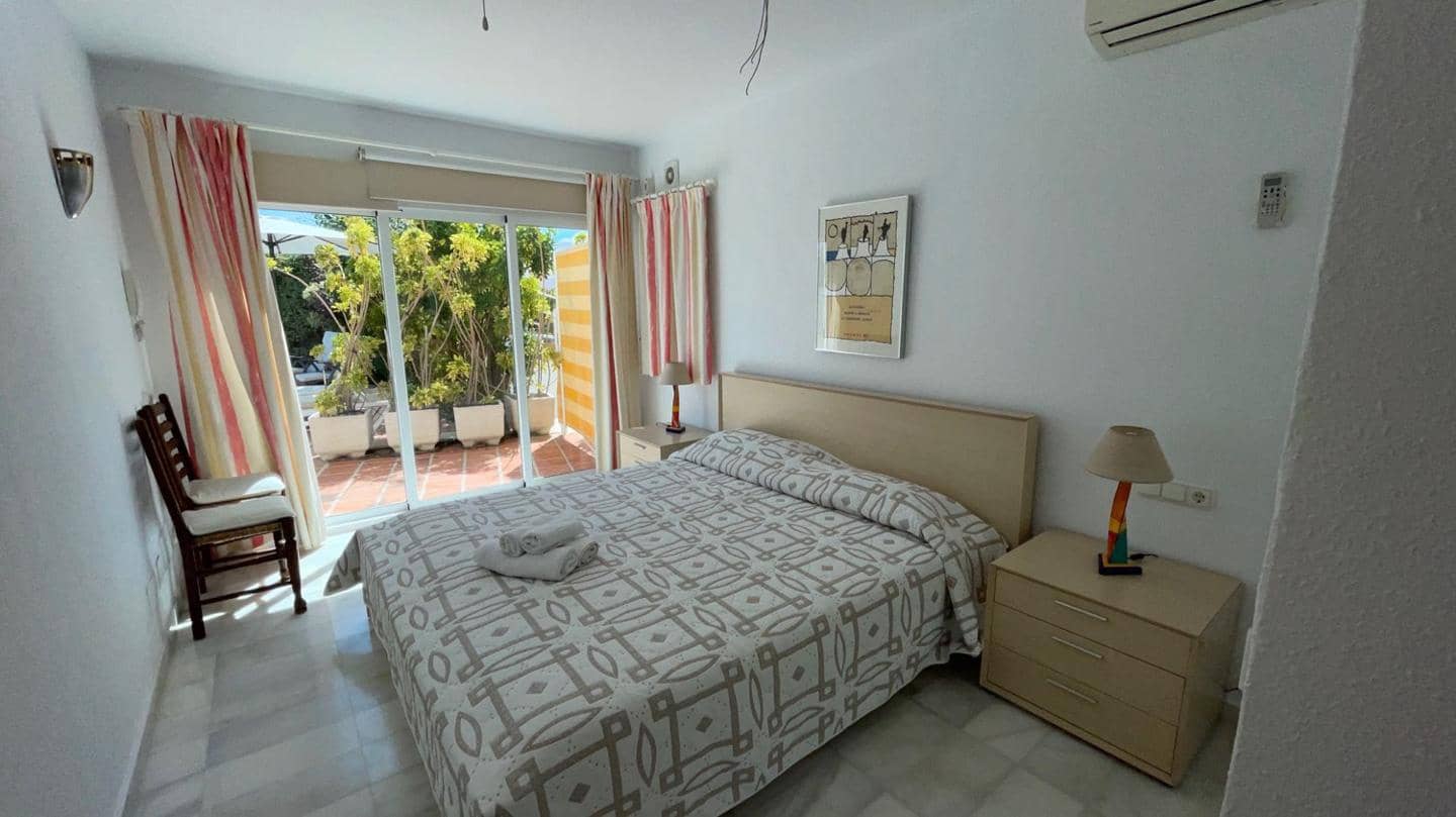 4 chambre Villa/Maison à vendre à Nerja avec piscine - 699 000 € (Ref: 8037567)