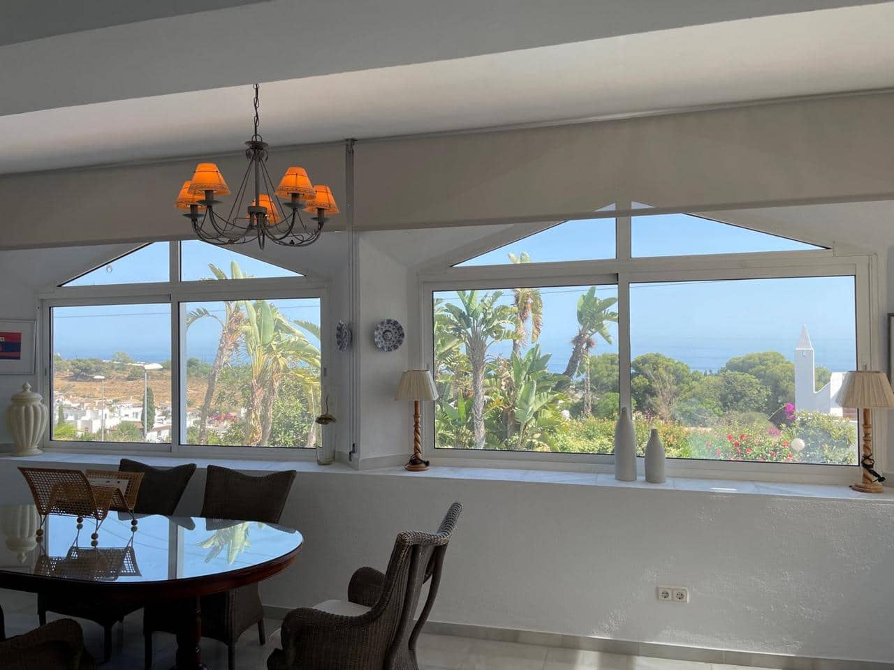 4 chambre Villa/Maison à vendre à Nerja avec piscine - 699 000 € (Ref: 8037567)