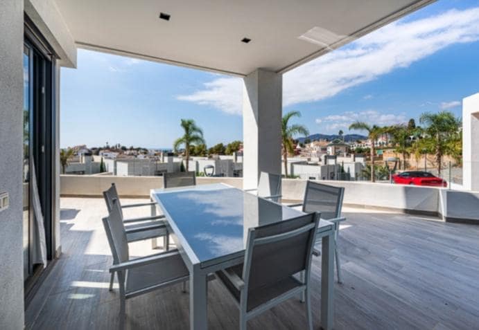 3 soverom Leilighet til salgs i Nerja med garasje - € 496 000 (Ref: 8240562)