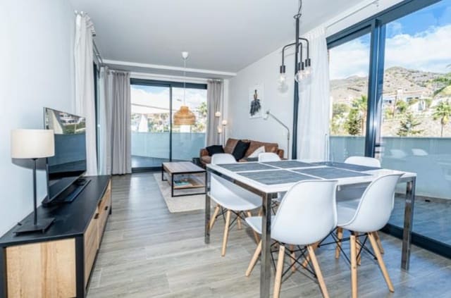 3 soverom Leilighet til salgs i Burriana, Nerja med garasje - € 496 000 (Ref: 8240562)