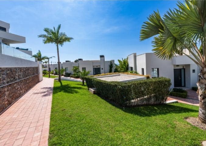 3 soverom Leilighet til salgs i Nerja med garasje - € 496 000 (Ref: 8240562)