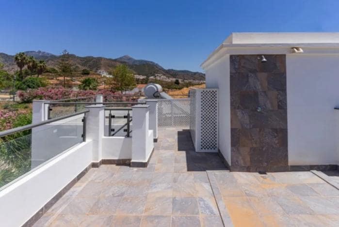 3 camera da letto Villa in vendita in Nerja con piscina - 595.000 € (Rif: 8240563)