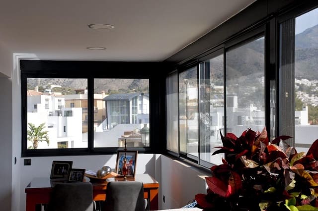 3 chambre Villa/Maison à vendre à Avda Pescia - Ctra de Frigiliana, Nerja avec piscine garage - 630 000 € (Ref: 8253106)