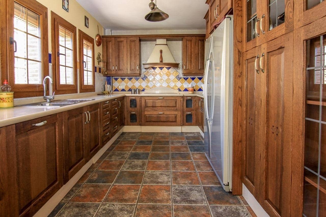 7 chambre Villa/Maison à vendre à Frigiliana avec piscine garage - 1 200 000 € (Ref: 8296397)