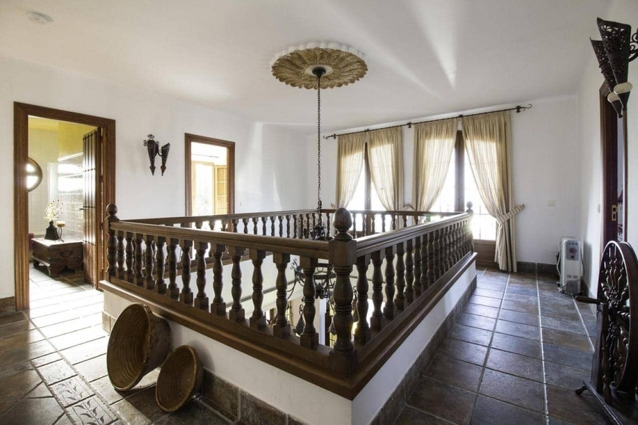 7 chambre Villa/Maison à vendre à Frigiliana avec piscine garage - 1 200 000 € (Ref: 8296397)
