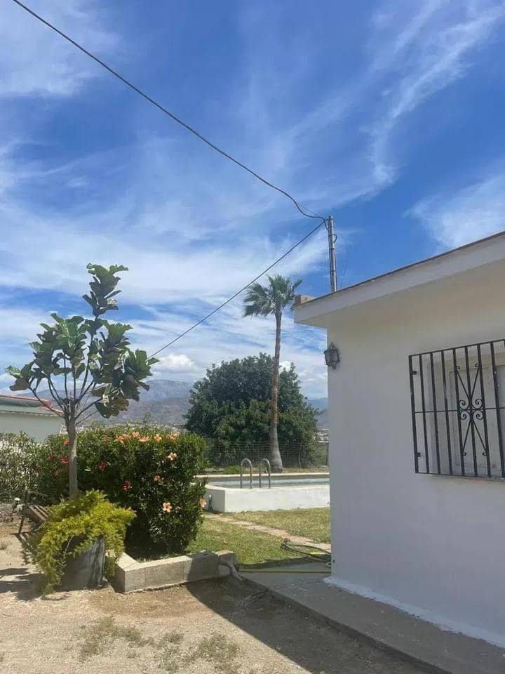 10 sovrum Villa till salu i Velez-Malaga med pool - 425 000 € (Ref: 8451688)