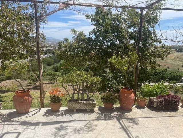 10 sovrum Villa till salu i Vélez-Málaga med pool - 425 000 € (Ref: 8451688)