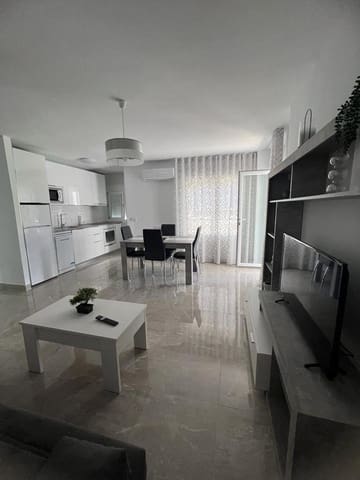 Appartement de 2 chambres à louer à Centro, Nerja - 1 200 € (Ref: 8493110)