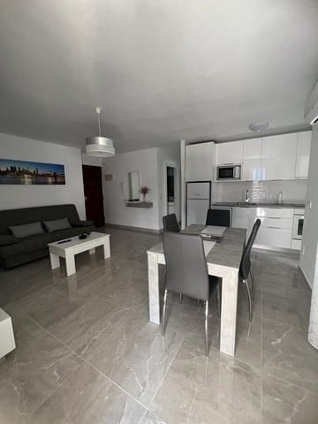 Appartement de 2 chambres à louer à Centro, Nerja - 1 200 € (Ref: 8493110)