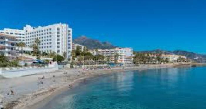 2 soverom Leilighet til leie i Nerja - € 1 200 (Ref: 8493110)