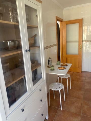 2 soveværelse Lejlighed til leje i Centro, Nerja - € 1.000 (Ref: 8495715)