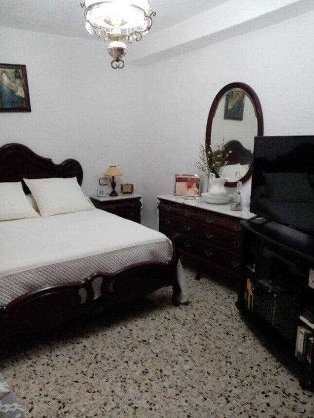 3 soveværelse Villa til salg i Velez-Malaga med swimmingpool - € 490.000 (Ref: 8520648)