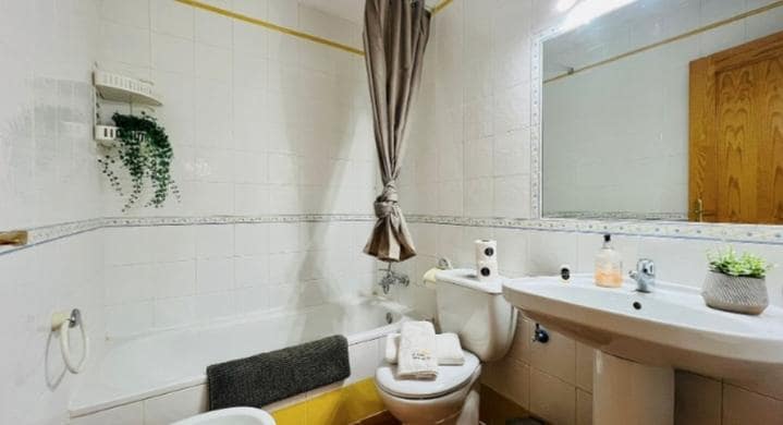 2 slaapkamer Flat te koop in Frigiliana - € 230.000 (Ref: 8521143)