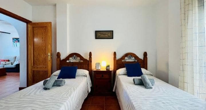 2 slaapkamer Flat te koop in Frigiliana - € 230.000 (Ref: 8521143)