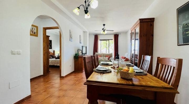 2 slaapkamer Flat te koop in Frigiliana - € 230.000 (Ref: 8521143)