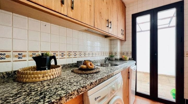 2 slaapkamer Flat te koop in Frigiliana - € 230.000 (Ref: 8521143)