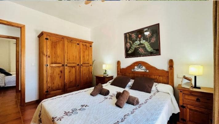 2 slaapkamer Flat te koop in Frigiliana - € 230.000 (Ref: 8521143)