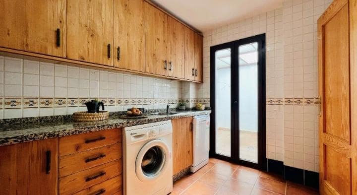 2 slaapkamer Flat te koop in Frigiliana - € 230.000 (Ref: 8521143)