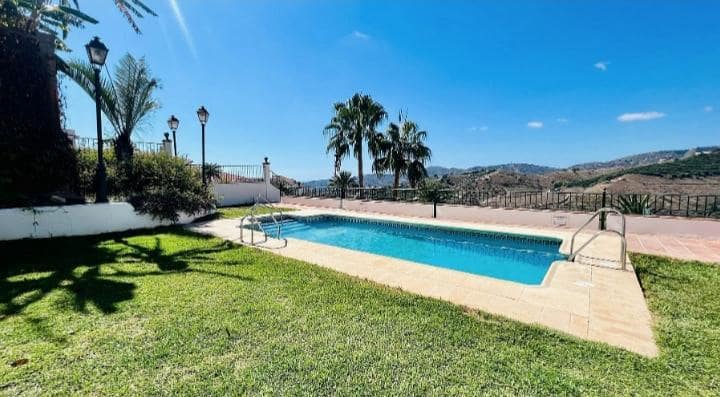 2 slaapkamer Flat te koop in Frigiliana - € 230.000 (Ref: 8521143)